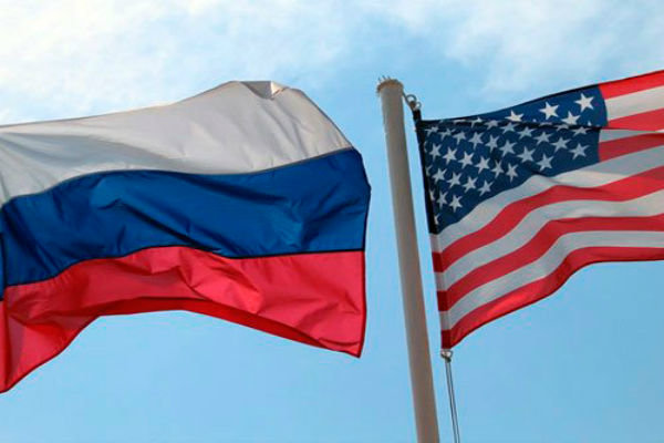 پرچم روسیه و آمریکا