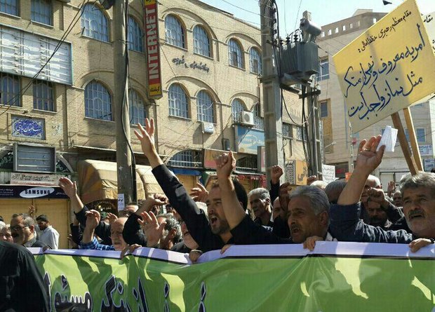 راهپیمایی نمازگزاران کرمانشاهی درحمایت از امربه معروف ونهی ازمنکر