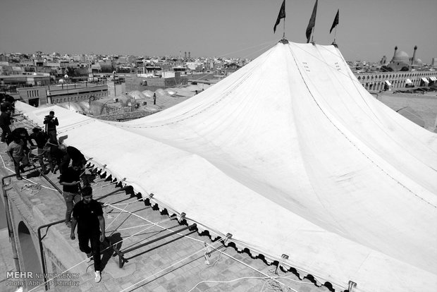 Rise of Hosseini tent ritual held in Isfahan