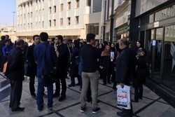 تجمع اعتراضی پذیرفته شدگان واحد کیش دانشگاه آزاد به لغو پذیرش