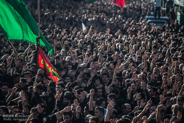 Muharram mourning at Zanjan Grand Husseiniyeh 