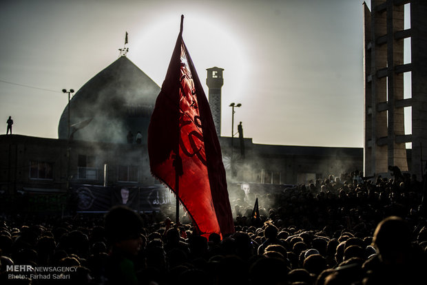 Muharram mourning at Zanjan Grand Husseiniyeh 