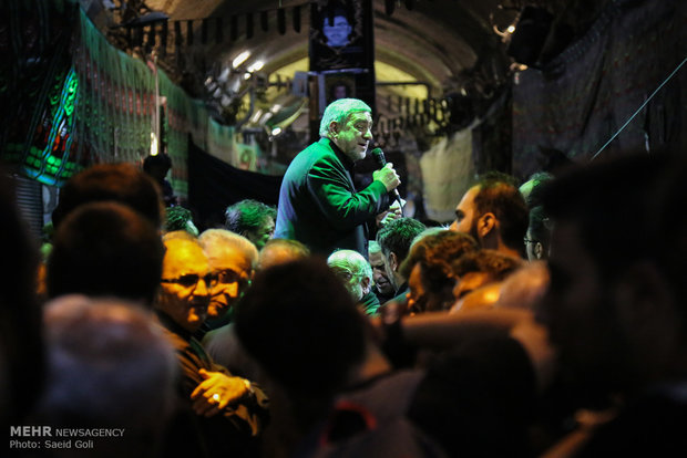 العزاء الحسيني في يوم تاسوعاء في سوق طهران