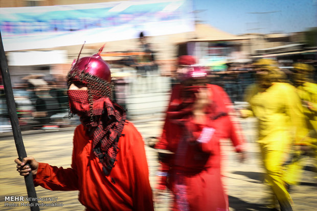 Ta'azieh in Ahvaz depicting events of Ashura 