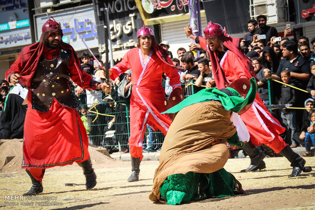 Ta'azieh in Ahvaz depicting events of Ashura 