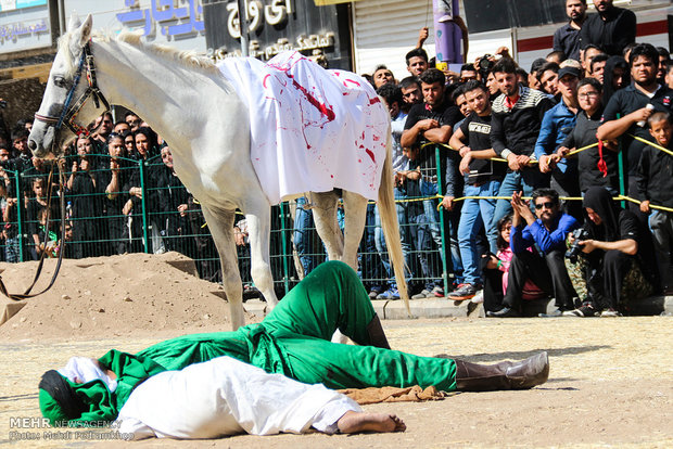 Ta'azieh in Ahvaz depicting events of Ashura 