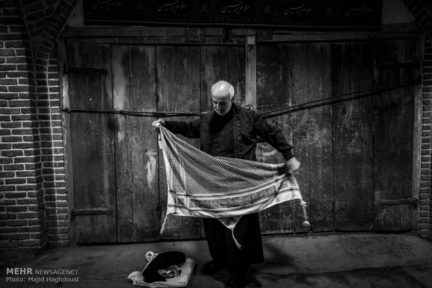 Ashura Mourners of Tabriz Grand Bazaar
