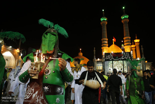  Sham-e-ghariban ceremonies in Qom