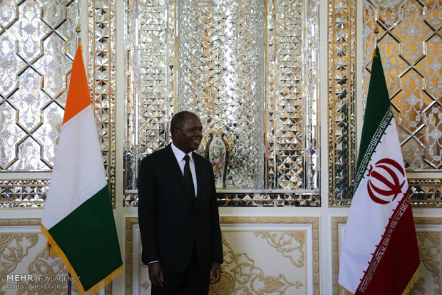 Zarif receives Benin, Ivory Coast officials