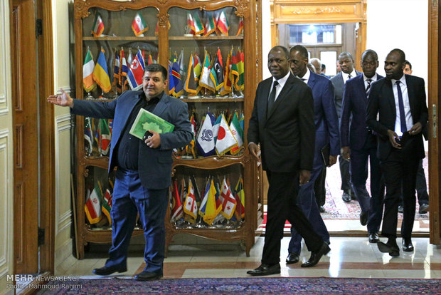 Larijani receives Ivory Coast FM