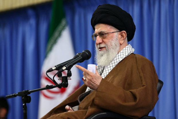 Academically outstanding students met with Ayatollah Khamenei