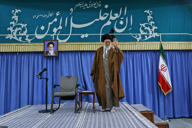 Academically outstanding students met with Ayatollah Khamenei