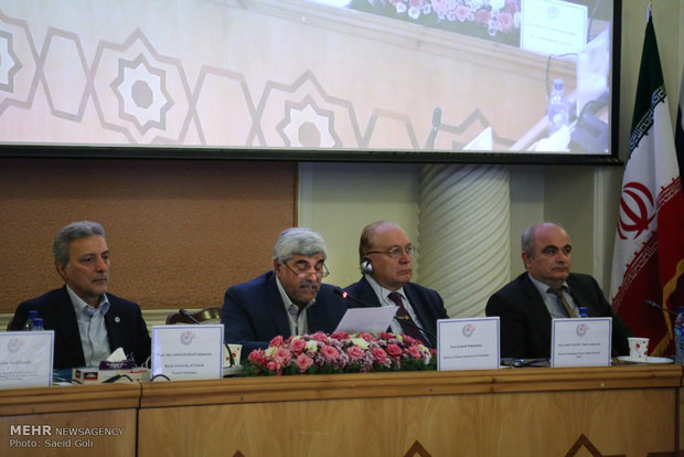 Iran, Russia top universities held joint session in Tehran