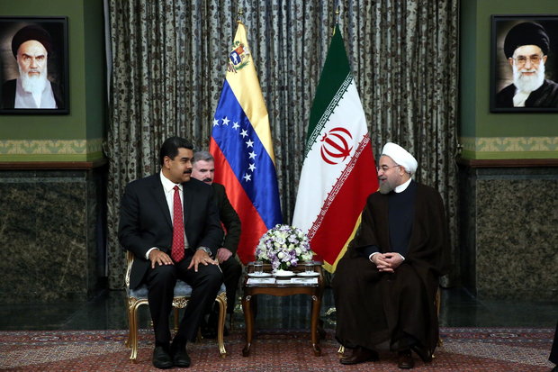 روحاني: ايران تدعم أي خطوة لتحقيق الاستقرار في سوق النفط