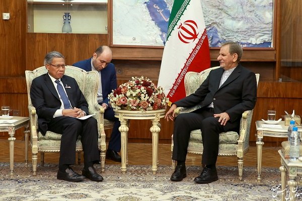 Iran, Malaysia stress overcoming obstacles to banking ties