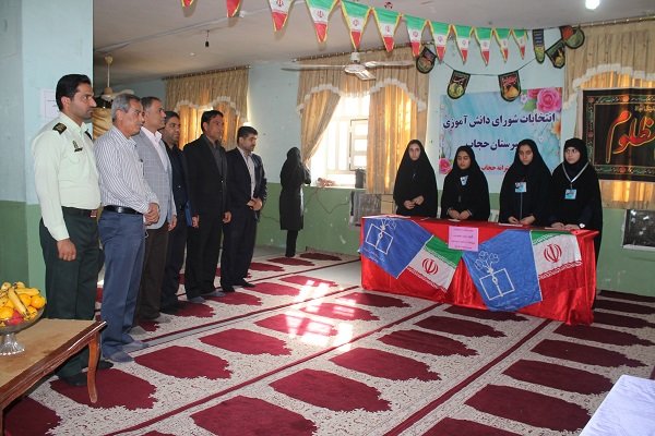 انتخابات شوراهای دانش آموزی در۲۷۰۰مدرسه استان برگزار می شود