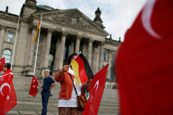 Almanya, Türkiye'yi IMF'ye ikna etmeye çalışıyor'