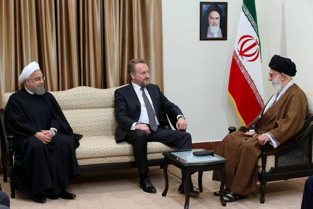 Leader receives Bosnian official