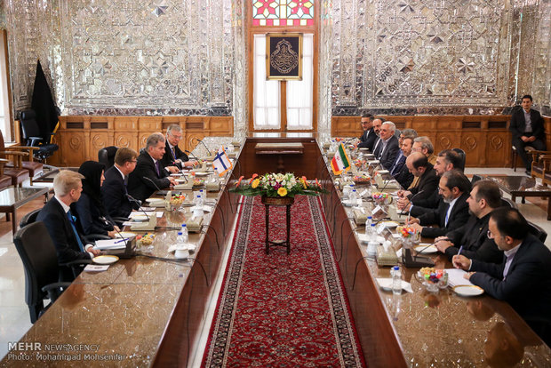 Larijani, Finnish president meet 