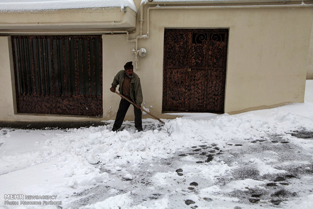 بارش اولین برف پاییزی در شهرستان کلیبر استان آذربایجان شرقی
