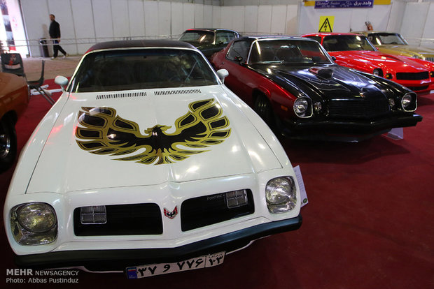 Vintage cars staged in Isfahan