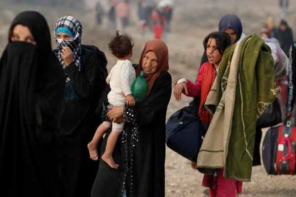 داعش ده ها هزار عراقی را  در موصل سپر انسانی قرار داده است