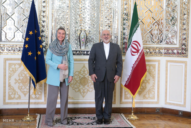 Zarif ve Mogherini görütü