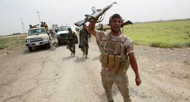 Iraqi Shia militia opens front against ISIL west of Mosul