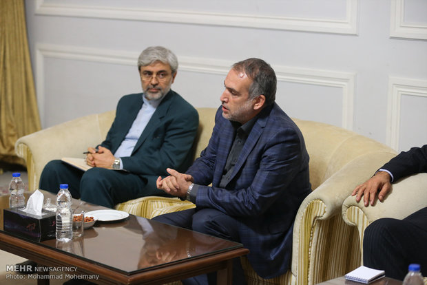 Rezaei meets with Iraqi delegation