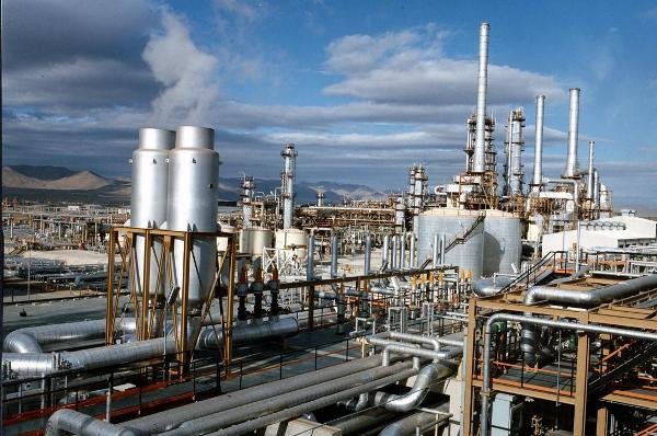 Iran eyes gas exports to Europe via LNG