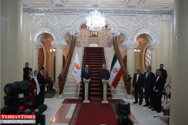 Larijani meets with Cypriot counterpart