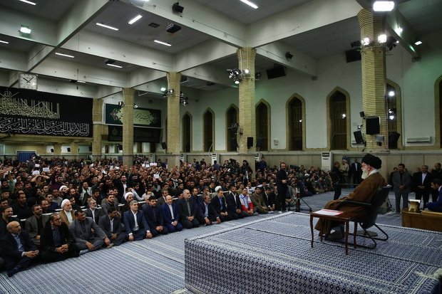 Thousands of students met with Ayatollah Khamenei