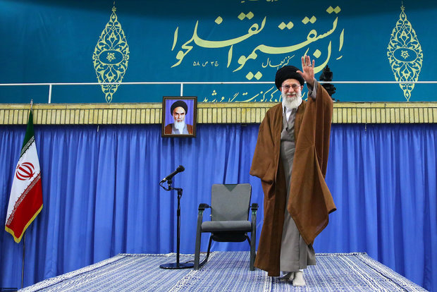 Thousands of students met with Ayatollah Khamenei