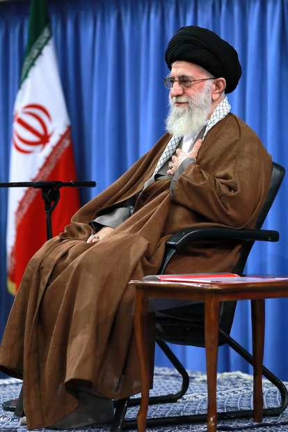 Thousands of students met with Ayatollah Khamenei