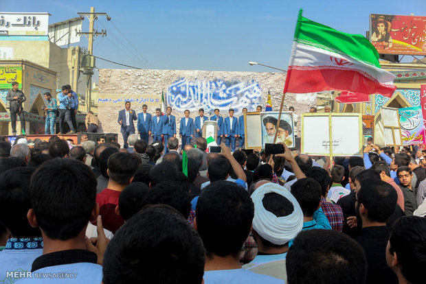 راهپیمایی روز 13 آبان در لارستان