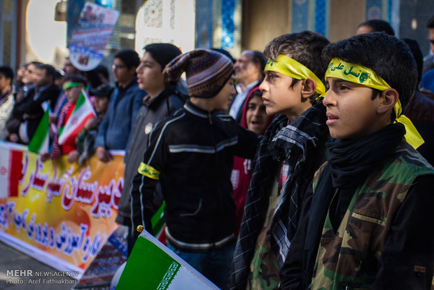 راهپیمایی 13 آبان در کرج