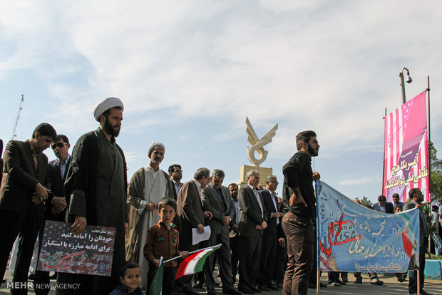 راهپیمایی یوم الله ۱۳ آبان در زاهدان