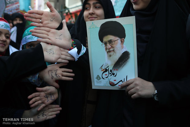 Students in Tehran mark U.S. embassy takeover