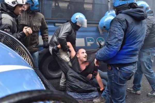 پلیس ایتالیا تظاهرات ضد دولتی «فلورانس» را به خشونت کشید