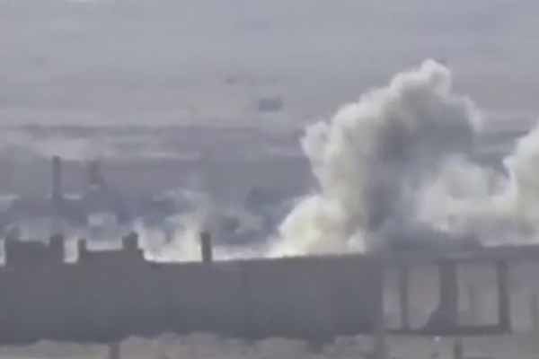 فلم/ دیرالزور میں داعش کے کئی ٹھکانے تباہ
