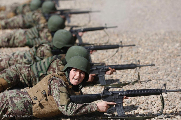 تربیت سربازان زن در افغانستان‎ 