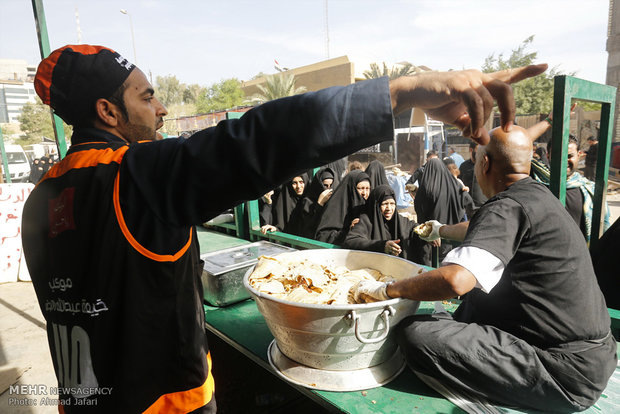 استمرار خدمات لجستیکی حشدالشعبی در مرز شلمچه تا بازگشت کامل زائران