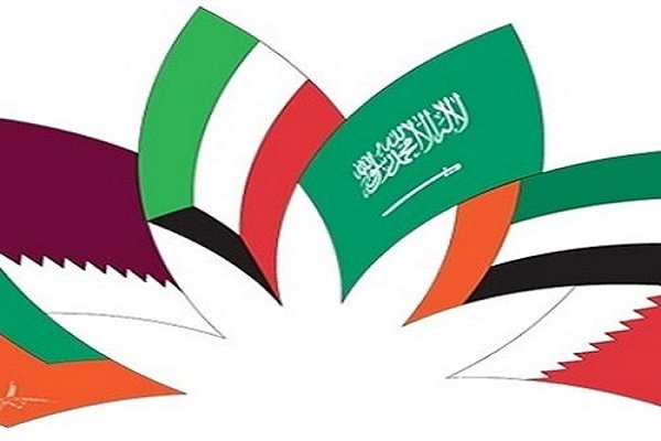 النفط الرخيص يدفع  دول الخليج الفارسي لفرض ضرائب على الأجانب