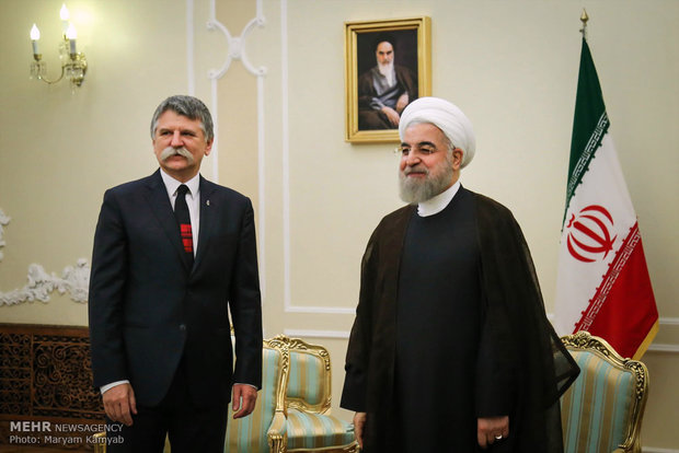 Rouhani receives Hungarian Parl. speaker