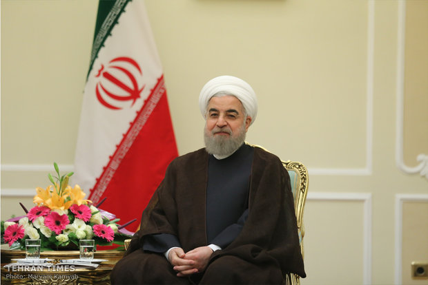 Rouhani meets Hungarian Parliament speaker