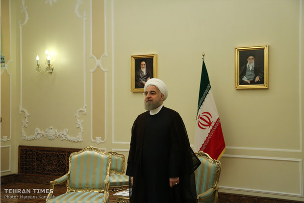Rouhani meets Hungarian Parliament speaker
