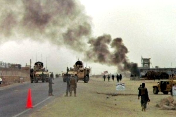 ABD'nin Afganistan'daki en büyük hava üssüne roketli saldırı ABD'nin Afganistan'daki en büyük hava üssüne roketli saldırı