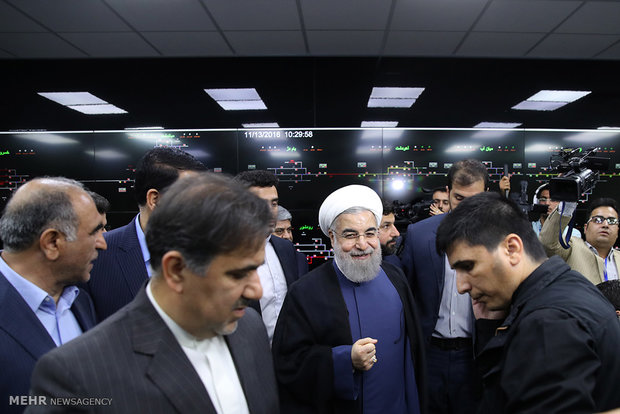 Rouhani visits Ahvaz on provincial tour
