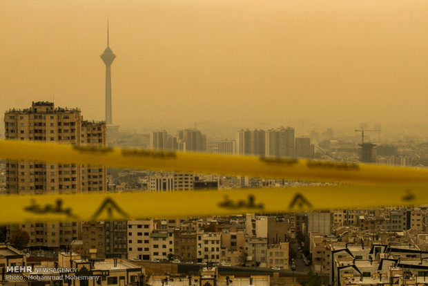 تداوم آلودگی هوا در تهران/ شاخص تا صبح امروز پایین نیامد
