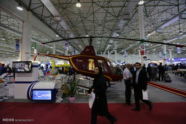 افتتاح المعرض الدولي الثامن للطيران والملاحة الجوية في جزيرة كيش 